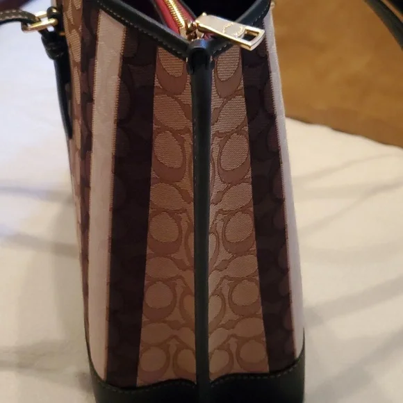 Coach handbag - Picture 8 of 9